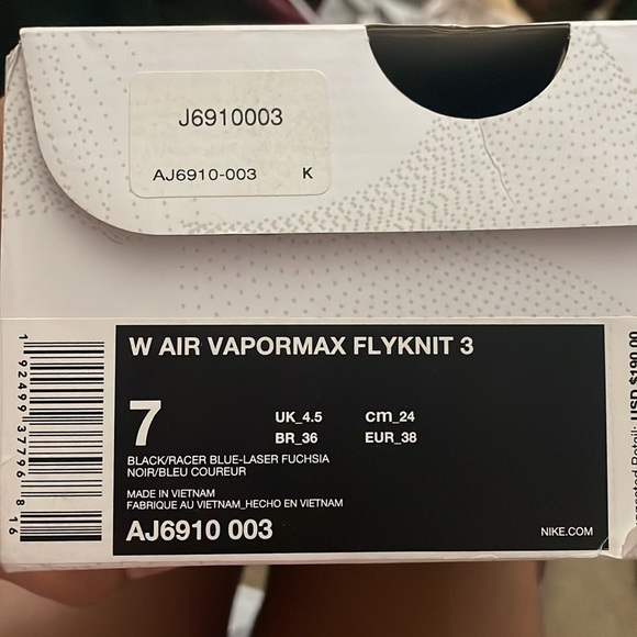 2019 Metallic Vapormax sneakers - Picture 7 of 10